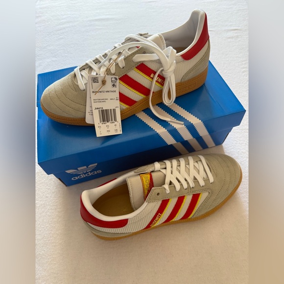 Adidas Dennis Busenitz Vintage Feather Gray Red-Orange NWT 🍁 Fall’s It Sneaker 👟 - Picture 1 of 10